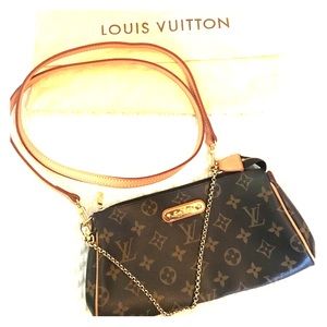 LOUIS VUITTON Monogram Eva Clutch